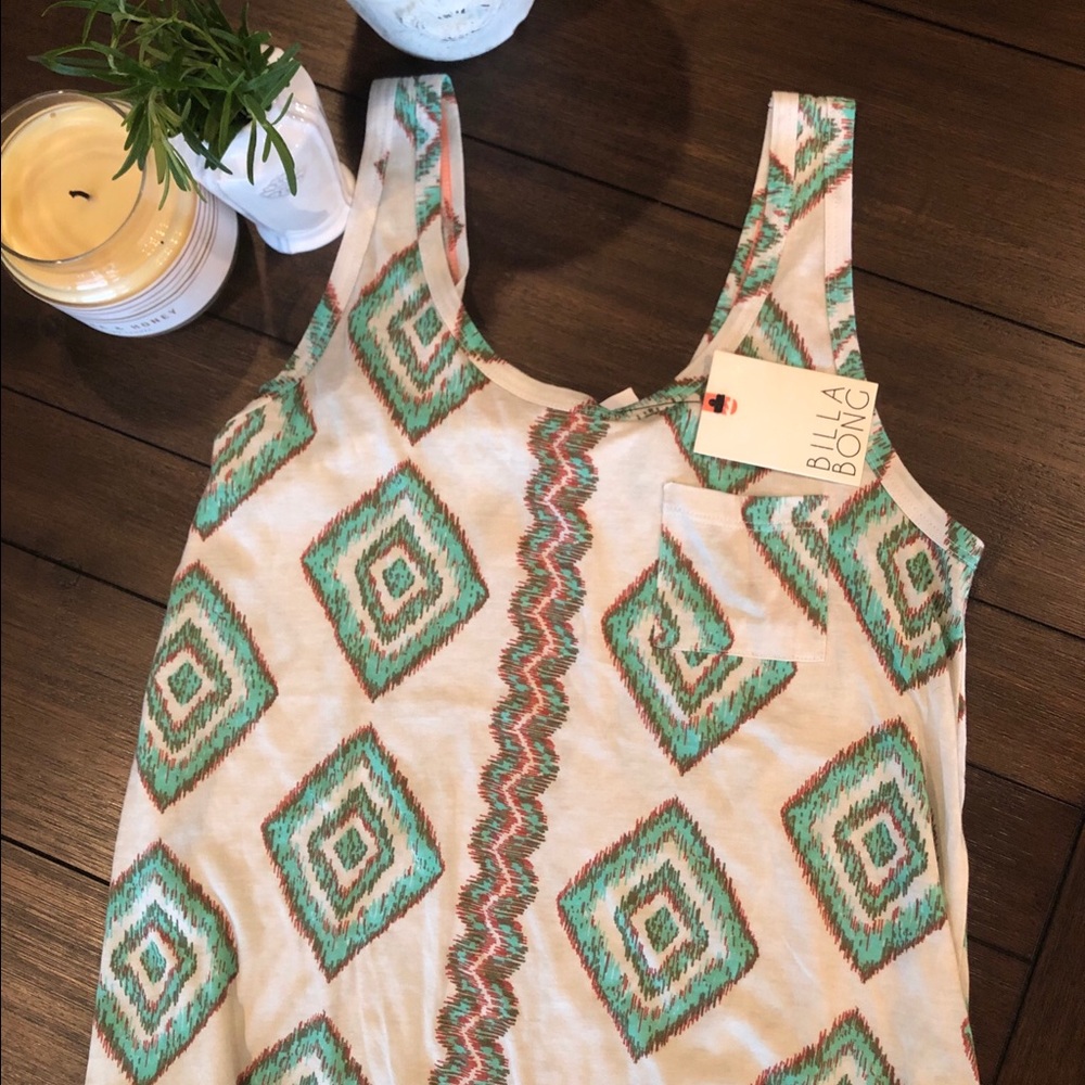 BillaBong printed tank NEW